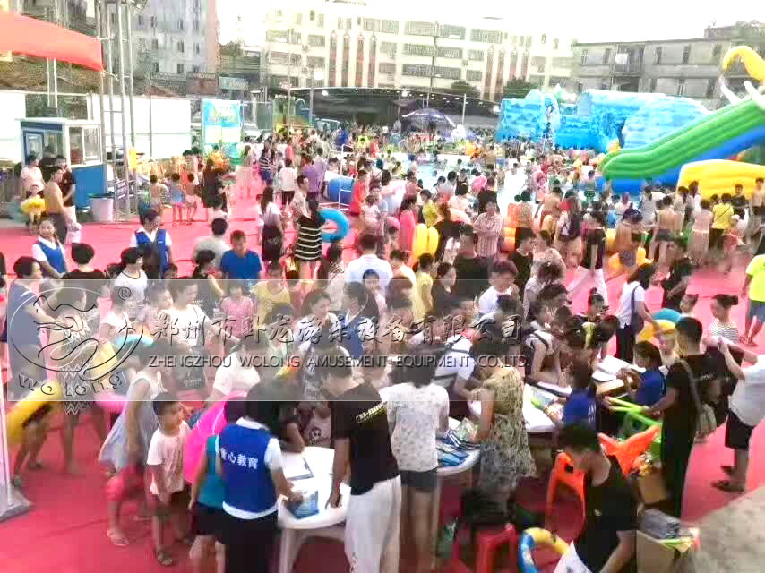 水上樂園火爆現(xiàn)場圖.jpg 水上樂園火爆現(xiàn)場圖.jpg