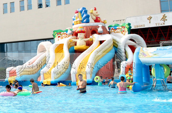 啤酒水滑梯清爽一夏啤酒創意造型水樂園趣味充氣水滑梯