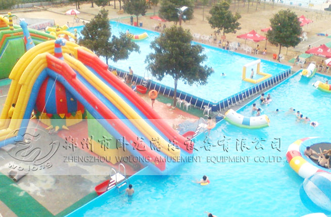 恐龍水滑梯侏羅紀嬉水樂園恐龍造型水樂園趣味水滑梯
